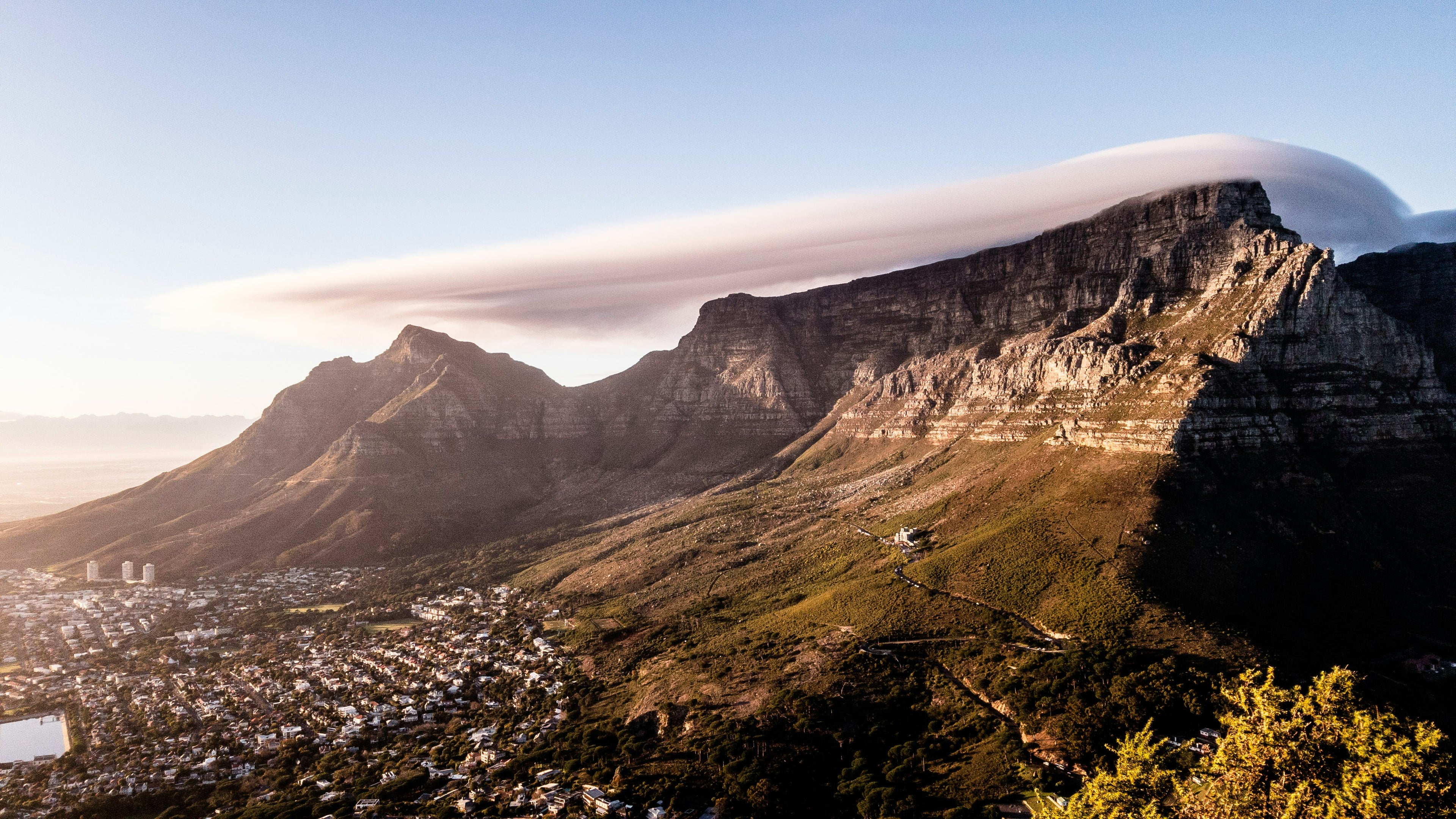 Table Mountain, City Tour & Constantia Wine Tasting  (Per Person)